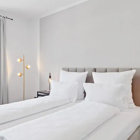 Neu Self-checkin In Birkach Messe-naehe, Flughafen Appartement