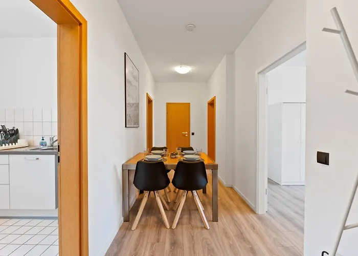 Neu Self-checkin In Birkach Messe-naehe, Flughafen Daire