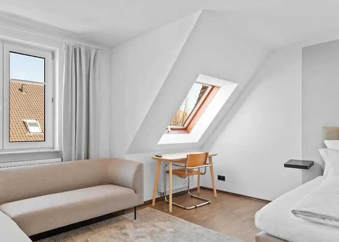 Neu Self-checkin In Birkach Messe-naehe, Flughafen Apartamento